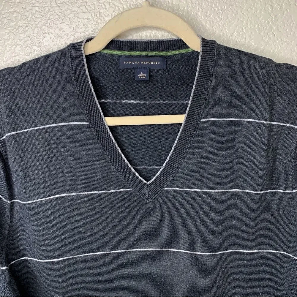 Banana Republic Silk Cashmere Blend Men’s V-neck Pullover Sweater, Sz Large